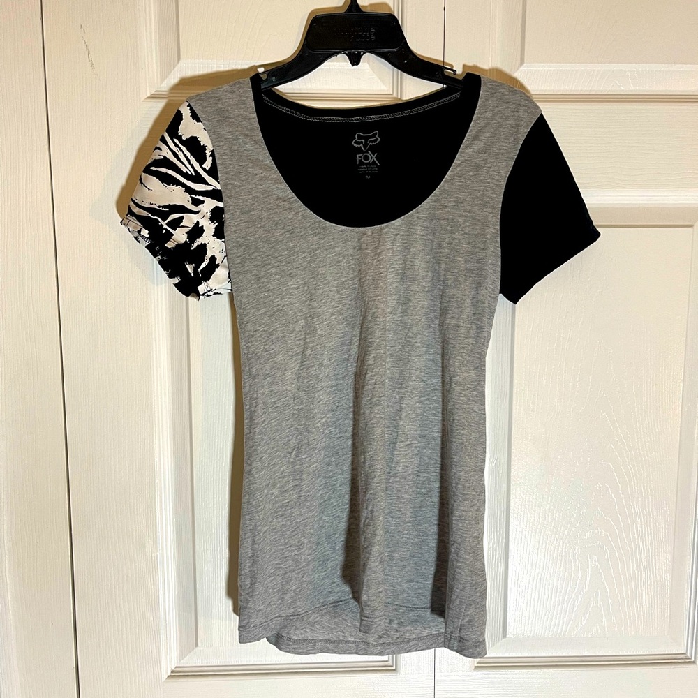 WOMENS SZ M FOX OPEN BACK T SHIRT